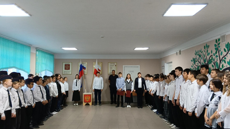 Общешкольная линейка.